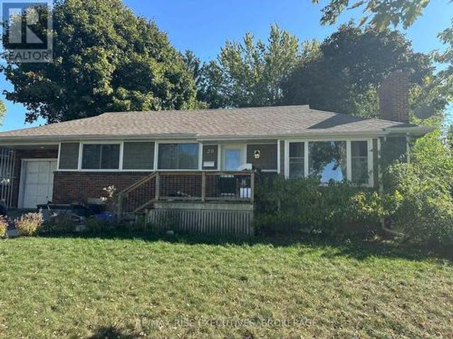 20 Elizabeth Avenue, Kingston West Of Sir John A. Blvd, ON, K7M 3G8 house for sale | Listing ID X12877 | Royal LePage