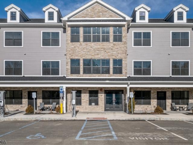 20 Encampment Ct, Montville, NJ 07082 | MLS #4008