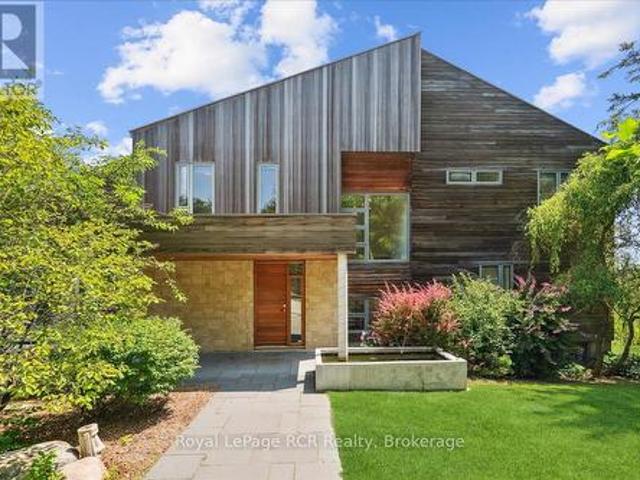 20 Everett Road, South Bruce Peninsula, ON, N0H 2T0 Luxury House for sale | Listing ID X12844 | Royal LePage Carriage Trade Luxury Properties