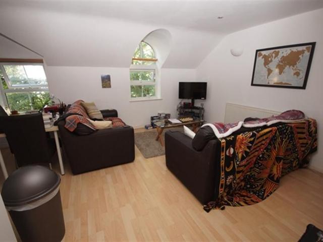 20 Ferriers Court, Oakfield Street, Cardiff CF24 3QJ