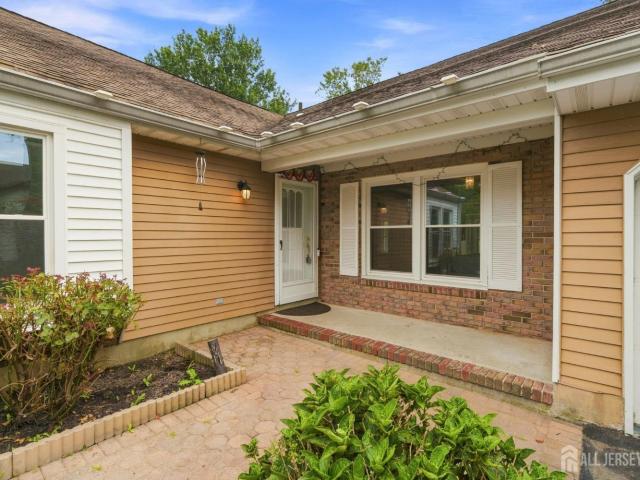 20 Franklin Drive