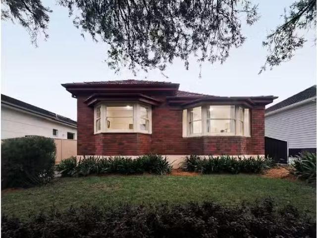 20 Hamer Street, Kogarah Bay House for rent Listed by Amie Gr.