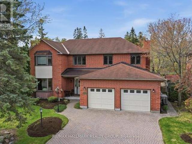 20 Halldorson Crescent, Ottawa, ON, K2K 2C7 house for sale | Listing ID X13420 | Royal LePage