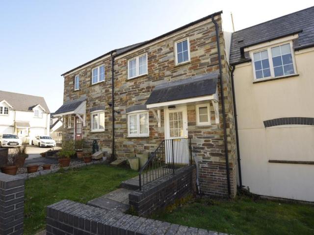 20 Helman Tor View, Bodmin, PL31 1RE 3 bed terraced house to rent £1,100 pcm £254 pw