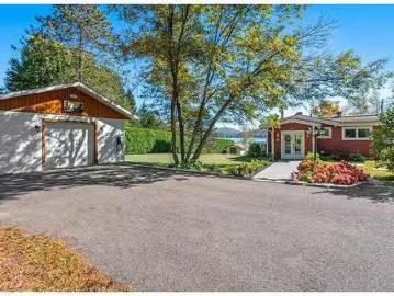 20 Imp. Marion, Mont Tremblant, QC, J8E 2B8 house for sale.