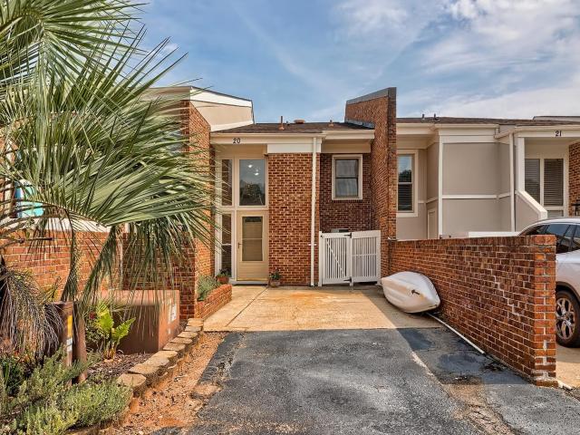20 Indian Creek Trail