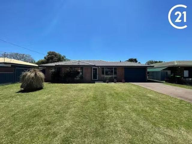 20 Kinkella Drive, Carey Park, WA 6230