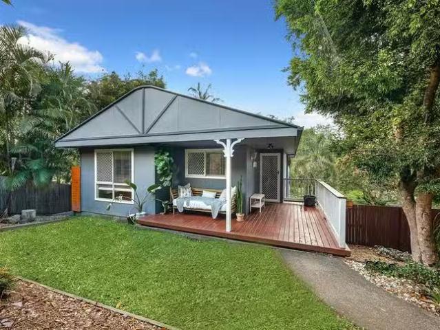 20 Kooralbyn Court, Nambour, QLD 4560