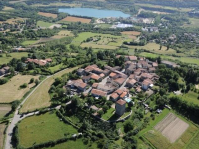 20 km sud de Lyon, MONTAGNY 69, exceptionnel. appartement T4 de 89 m2 avec une grande terrasse