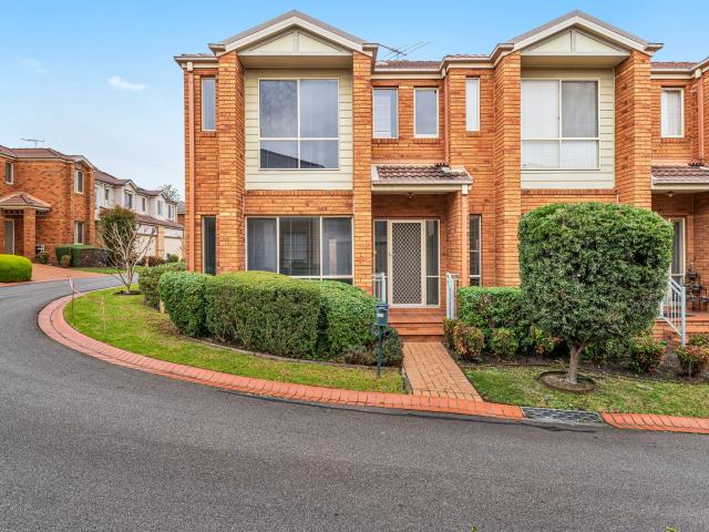 20 Larkspur Cct, Glen Waverley