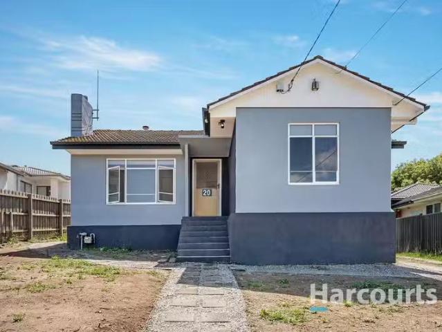 20 Laurel Avenue, DOVETON, VIC 3177 House for Rent
