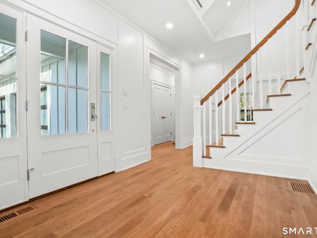 20 Locust Hill Rd, Darien, CT 06820 | MLS #24170