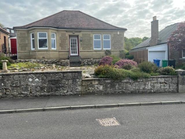 20 Lundin Road, Crossford, KY12 3 bed bungalow to rent £1,400 pcm £323 pw