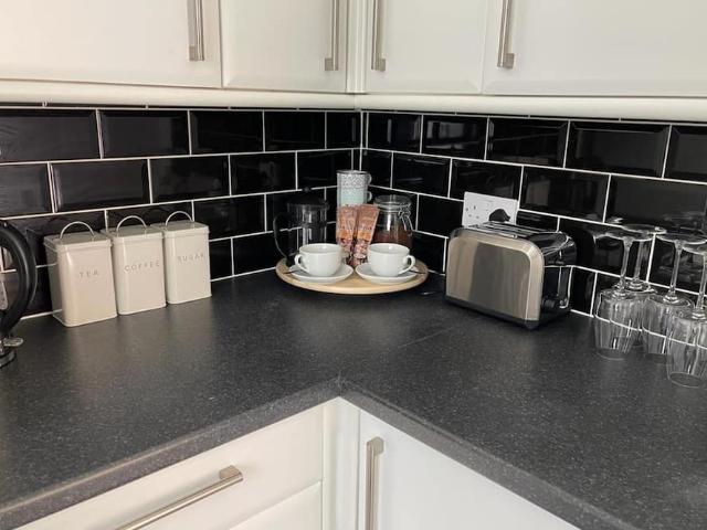 20 Lushington Road | Studio apartment for rent #131779980 | Rentberry