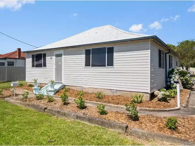 20 Macquarie Street, BOOLAROO House for rent Listed by Jye An.