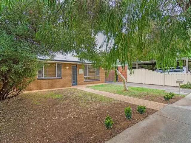 20 Mardie Street, Beaconsfield, WA 6162