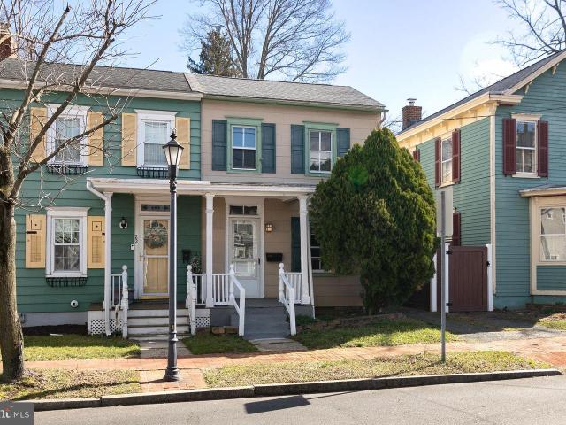20 Mercer St, 3 beds, 1 full bath