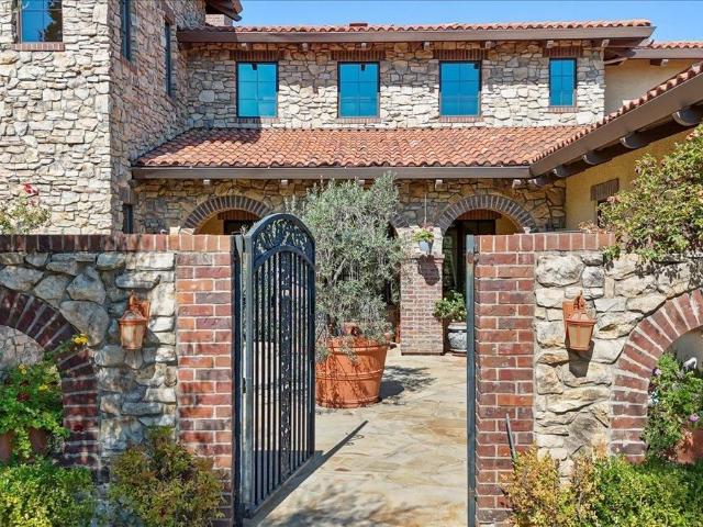 20 Mosswood Ct, Copperopolis, CA