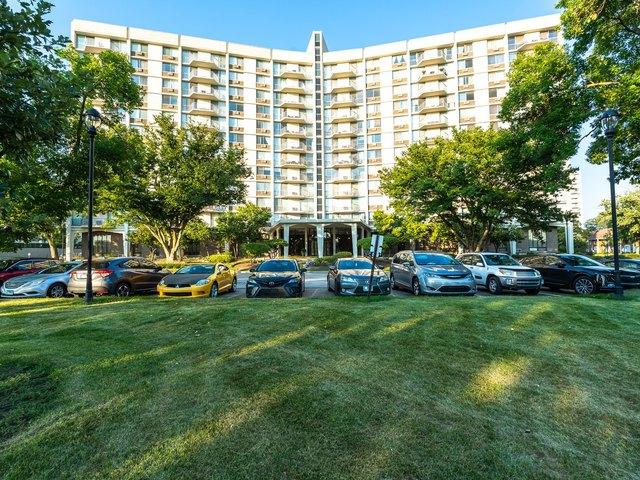 20 N Tower Rd Unit 8G, Oak Brook, IL 60523