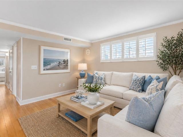 20 Narragansett Avenue 306