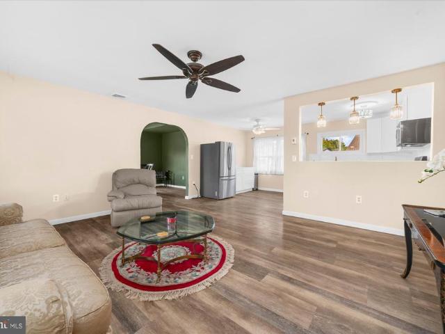 20 New Pond Lane