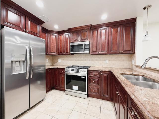 20 North Portland Avenue, Brooklyn, NY