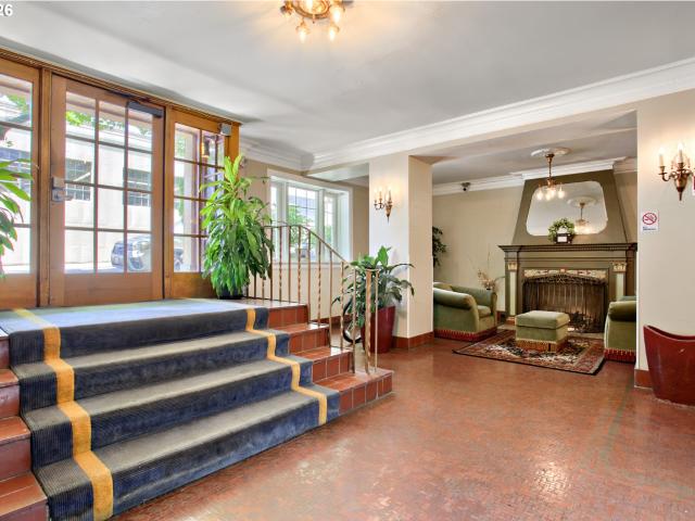 20 nw 16th ave