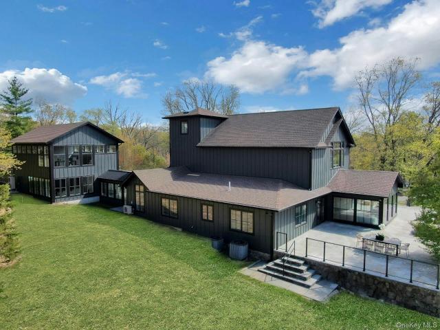 20 Old Stone Road