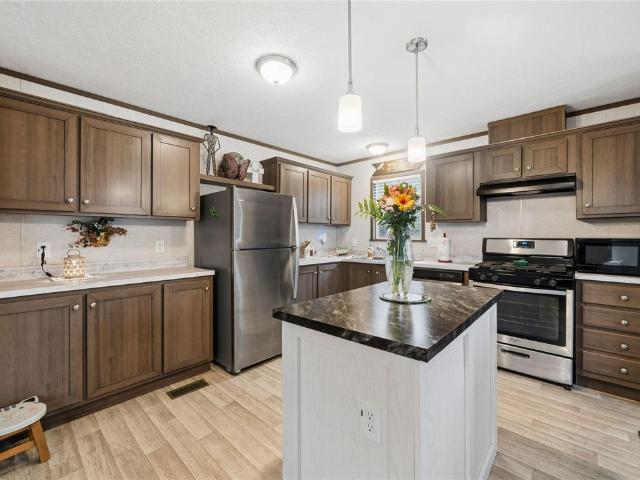 20 Parkvue Dr