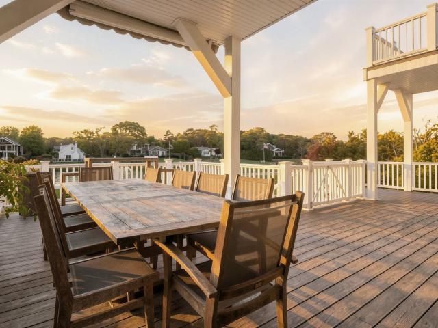20 Penny Ln, Hampton Bays, NY 11946 | MLS #928820