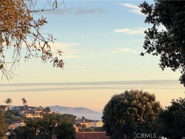 20 Peartree Ln, Rolling Hills Estates, CA 90274