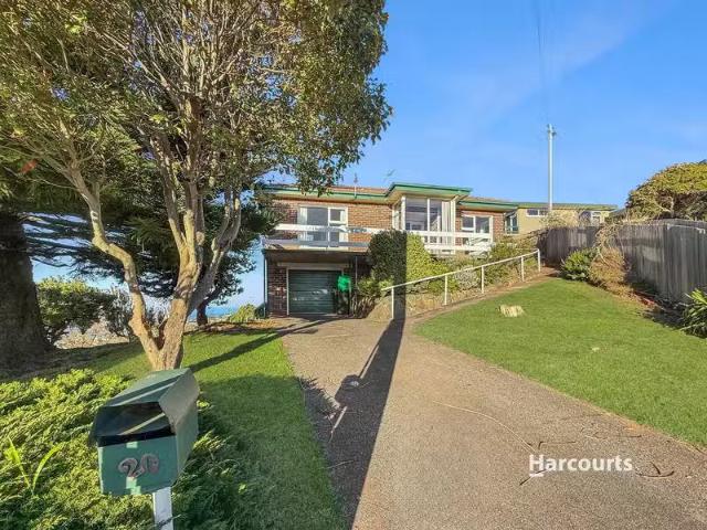 20 Quinn Street, PENGUIN, TAS 7316 House for Rent