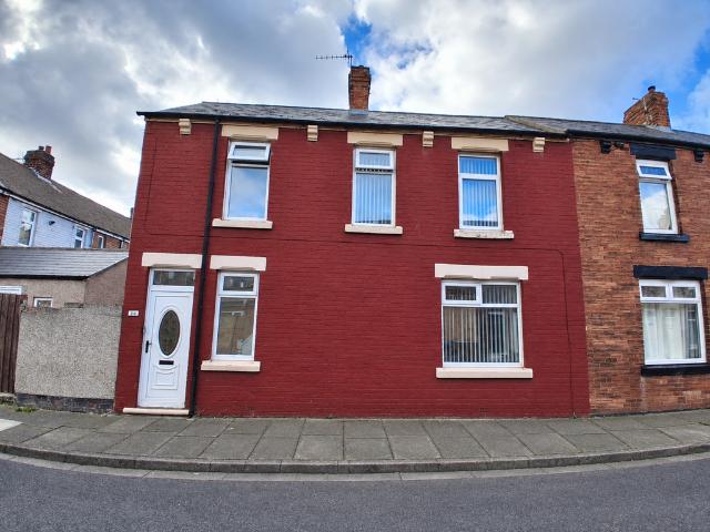 20 Rossall Street, Hartlepool TS25 3 bed end of terrace house to rent £525 pcm £121 pw
