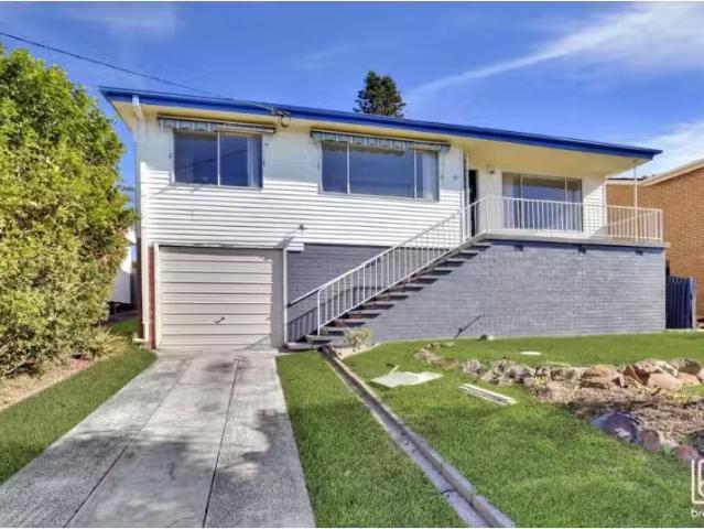 20 Ruby Street, GOROKAN House for rent Listed by Craig Andrew.