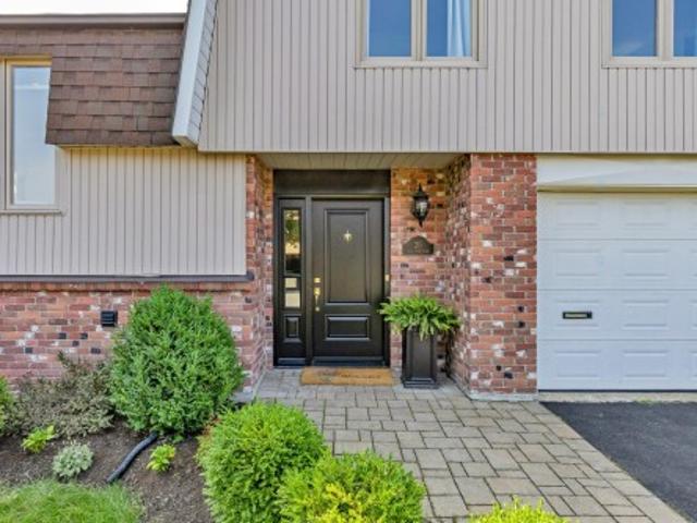 20 Rue Old Park, Kirkland, QC, H9J 2S1 house for sale | Listing ID 13906 | Royal LePage