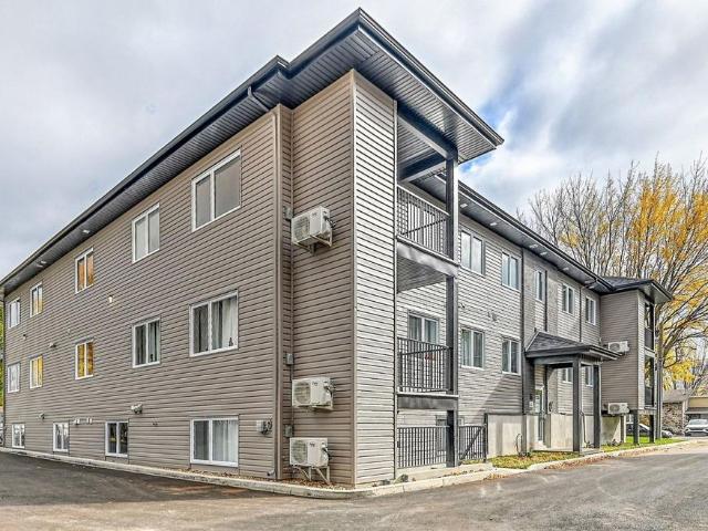 20 Rue St Isidore, Saint Charles Borromée, QC J6E
