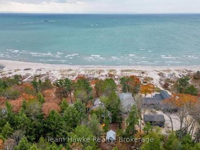 20 Scott Lane, Tiny, ON, L0L 2J0 house for sale | Listing ID S13691 | Royal LePage