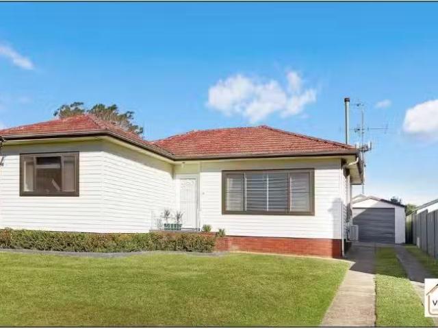 20 Scott Street, Toongabbie House for rent Listed by Tracey H.
