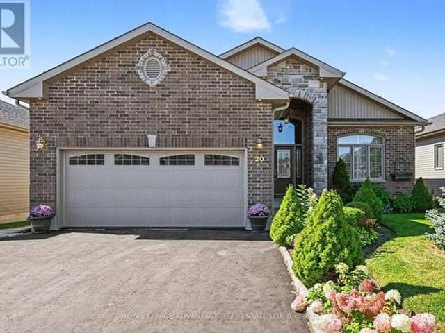 20 Senators Gate, Perth, ON, K7H 0B5 house for sale | Listing ID X13819 | Royal LePage