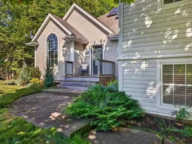 20 Somerset Drive, Bible Hill, NS, B6L 4J2 house for sale L.