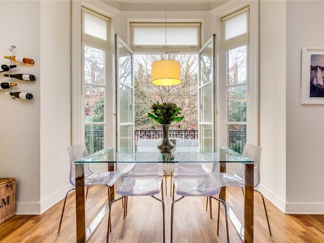 20 Sloane Gardens, London, SW1W 8DJ, United Kingdom | 1 bed apartment for rent #140397967 | Rentberry