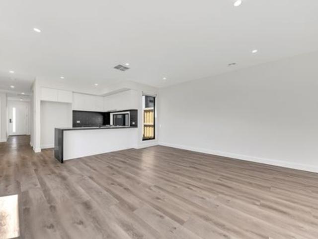 20 Swanmore RoadDonnybrook VIC 3064, Australia