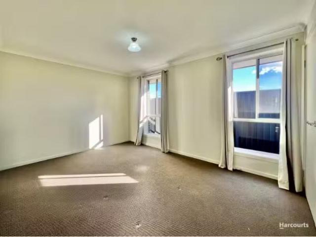 20a Tupman Street, Spring Farm House for rent Listed by Campb.