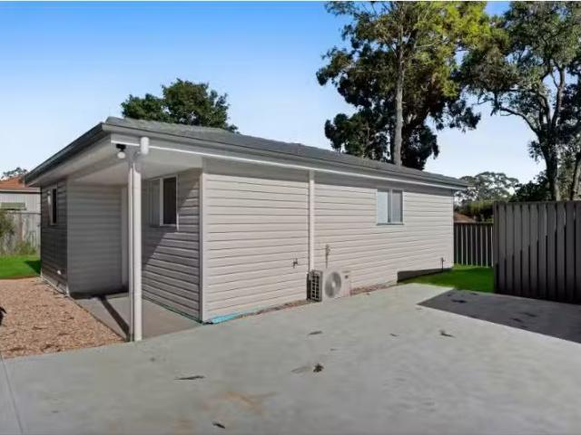 20B Bunbury Road, Macquarie Fields House for rent Listed by L.