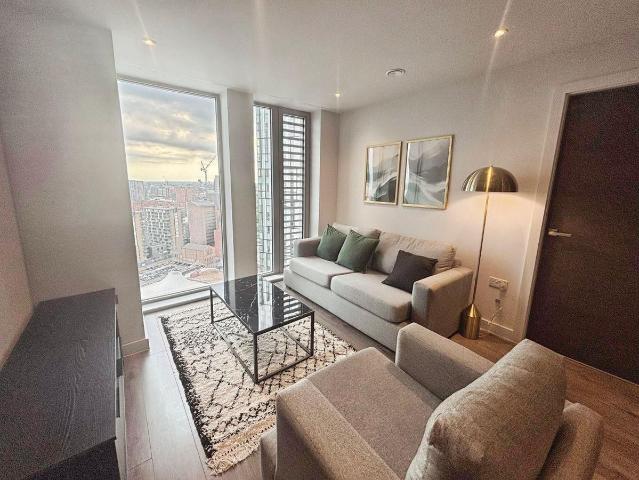 20th Floor Apartment, Embankment Exchange, Salford M3, 2 bed flat to rent, £1,650 pcm | PrimeLocation