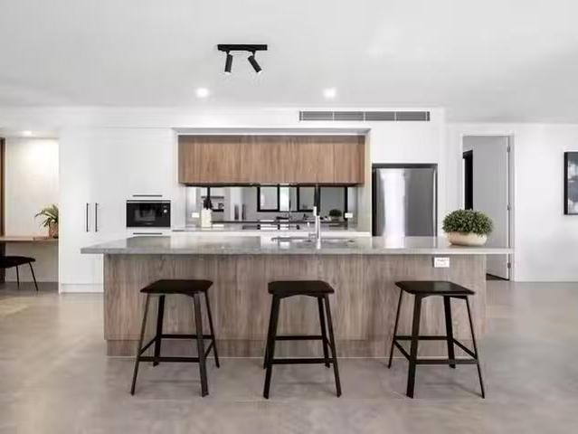 2104/100 Duporth Avenue, Maroochydore, QLD 4558