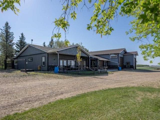21045 Township, Rural Camrose County, AB, T0B 0G0 house for sale | Listing ID A2315 | Royal LePage