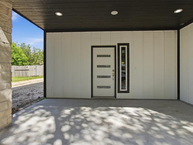 2104 Montana Street
