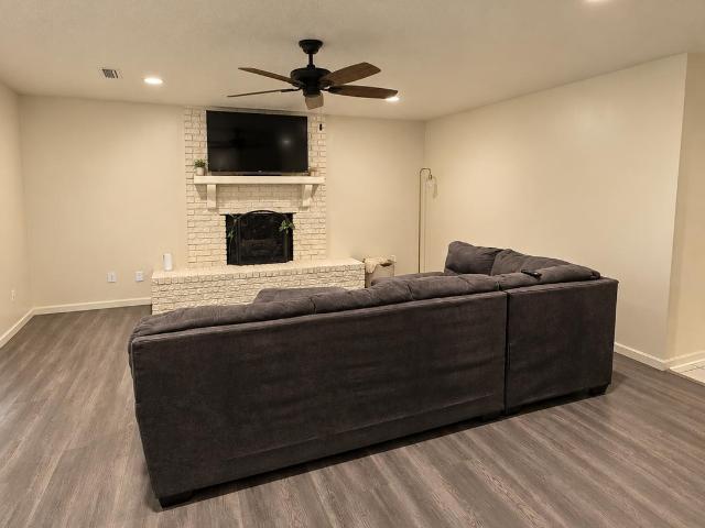 2104 Banny