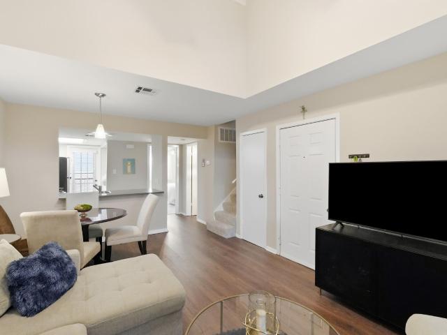 2104 Cullen Ave # 7 211